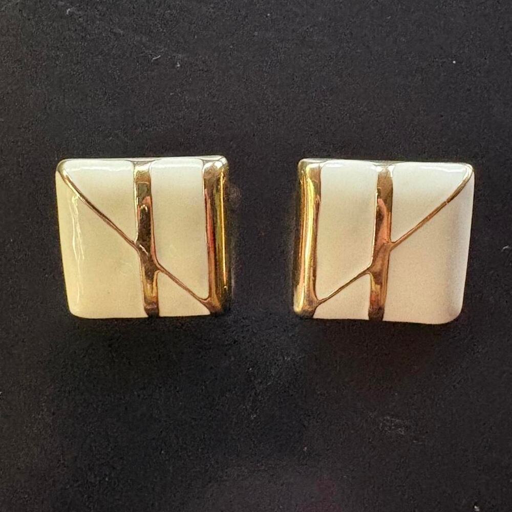 Monet vintage earrings 70s 80s